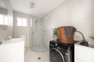 Et badeværelse på Beachside 2-Bed Flat in Brighton