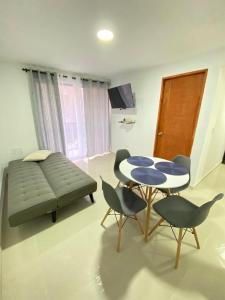 Μια τηλεόραση ή/και κέντρο ψυχαγωγίας στο Casa moderna en el centro Carmen V WI-FI