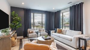 Istumisnurk majutusasutuses The Heights by AvantStay Modern Condo Minutes from Broadway