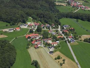 Fotografie z fotogalerie ubytování One-bedroom apartment v destinaci Lalling