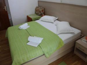 Katil atau katil-katil dalam bilik di Apartments Pansion Franka 4 - Apt 4 +1 gambar