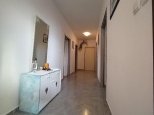 Φωτογραφία από το άλμπουμ του Two Bedroom Apartment with Sea View σε Palit