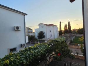 Photo de la galerie de l'établissement Peaceful Apartments With Style - Classic Studio, à Trogir