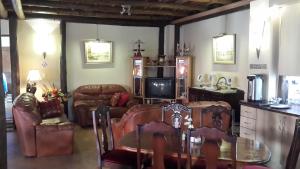 Gallery image of The Cedars Bed and Breakfast in Centurion