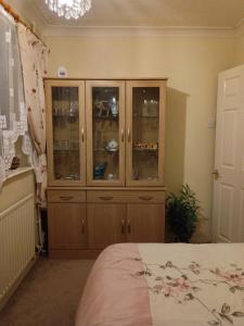 Ένα ή περισσότερα κρεβάτια σε δωμάτιο στο Dana's room with free wifi and parking