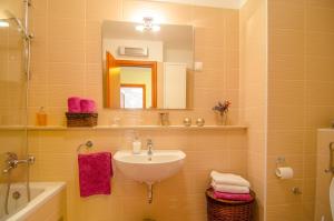 Kúpeľňa v ubytovaní Harmony Apartment + 15 fotografií