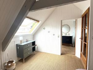 Foto de la galería de Maison spacieuse avec jardin au cœur de Lomener - FR-1-813-7 en Groix