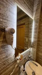 Ένα μπάνιο στο CASA R4NCH OxAPAMPA