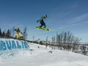Lyžování v prázdninového domu nebo okolí