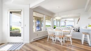 Gambar di galeri bagi Beachcombers Bliss by AvantStay Steps to the Beach Ocean Views di Freeland