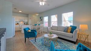 Nhà bếp/bếp nhỏ tại The Costa Bahia Condos by AvantStay Pristine Comfort Near Port Aransas Beach