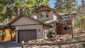 Budova, kde se prázdninový dům nachází