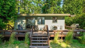 Gallery image of Mutiny Bay Waterfront Cabin by AvantStay Views in Freeland