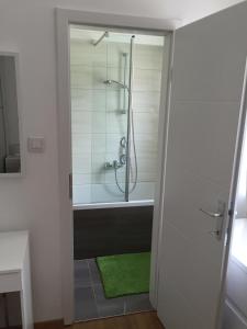 Łazienka w obiekcie Marimar apartments