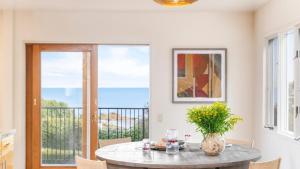 マリブにあるDume Point by AvantStay Tennis Pool in Malibuのギャラリーの写真