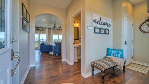 Gallery image of Boots Beaches AvantStay Golf Cart Access Brd Walk in Mustang Beach +42 photos