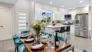 ロサンゼルスにあるFulton Buyout by AvantStay Sherman Oaks Estate Viewのギャラリーの写真