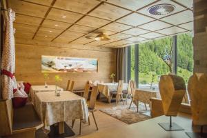 Posezení v ubytování Hotel Vier Jahreszeiten