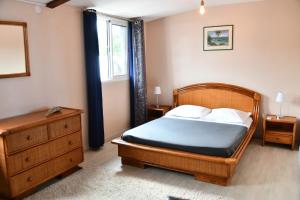 Fotografie z fotogalerie ubytování Dépendance calme 47m2 confortable, 10 min aéroport v destinaci Sainte-Marie