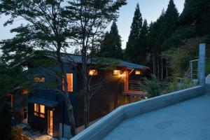 Budova, kde se vila nachází