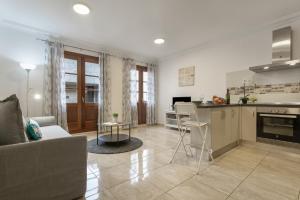 Η κουζίνα ή μικρή κουζίνα στο Apartamento Rolycar 204 +16 φωτογραφίες