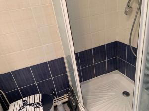 Et badeværelse på L’Oasis de la Parée Bretignolles + 13 billeder