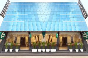 Gallery image of Hotel West End Delhi Airport in New Delhi