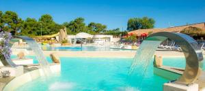Πισίνα στο ή κοντά στο Mobile Homes by KelAir at Camping La Yole