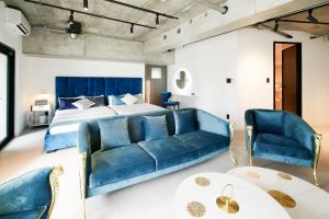 Χώρος καθιστικού στο Modern Palazzo住吉