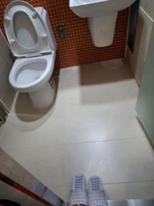 Koupelna v ubytování Gildong Station 3 minutes OlympicPark Concert KSPODOME LotteTower JYP HangangPark