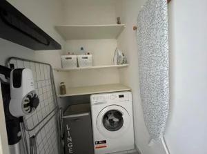 Gambar di galeri bagi Chambre au calme - idéale rando & pros di Le Teil +2 gambar