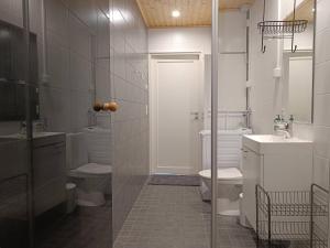 Et badeværelse på Loikua + 15 billeder