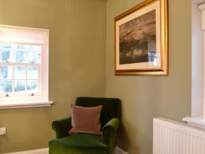 Posezení v ubytování Gardener's Cottage + 15 fotografií