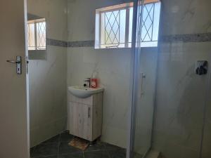 Billede fra billedgalleriet på Ekhayalethu Guest house i Bulawayo + 61 billeder