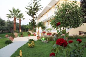 A garden outside Pelagos Studios
