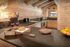 O bucătărie sau chicinetă la Chalet Patagonia - OVO Network