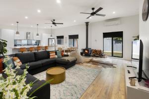 Μια τηλεόραση ή/και κέντρο ψυχαγωγίας στο Hooked on Doon