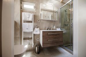 Koupelna v ubytování Carera Deluxe Rovinj + 37 fotografií