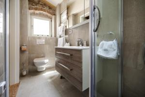 Koupelna v ubytování Carera Deluxe Rovinj