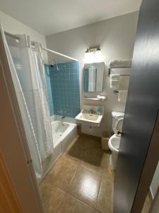 Gallery image of Travelers Motel in Elko