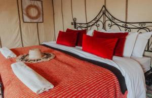 Gallery image of Comfort Luxury Camp in Merzouga +142 photos