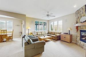 Imagen de la galería de Kestrels #18, en Morses Mill