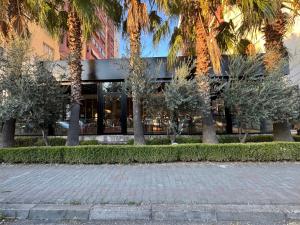 Το κτήριο όπου στεγάζεται  το διαμέρισμα