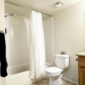 Gallery image of Focus & Chill Orem Fast WiFi and Home Theatre in Orem