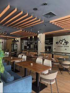 Εστιατόριο ή άλλο μέρος για φαγητό στο Reset Jahorina