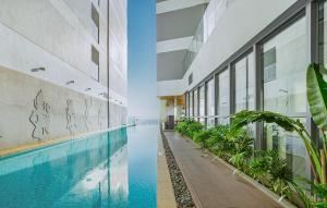 Бассейн в Amelia Seafront Premium Suites или поблизости