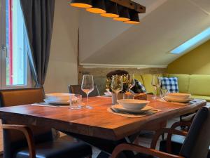 Băuturi la Wesley Panorama - Penthouse for Family & Friends +53 fotografii