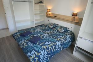 Ένα ή περισσότερα κρεβάτια σε δωμάτιο στο Appartement T3 75 m2 3 chambres, balcon, Aix les Bains