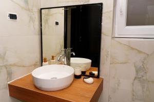 Ένα μπάνιο στο Restoran Ruža +110 φωτογραφίες