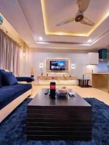 Gallery image of OSMA Living Full Furnished Apartment In Islamabad in Rawalpindi +22 photos